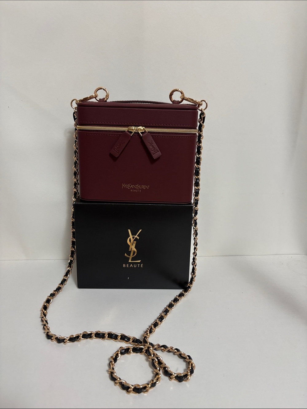 NIB Ysl beauty vanity pouch in to crossbody bag - Picture 6 of 13